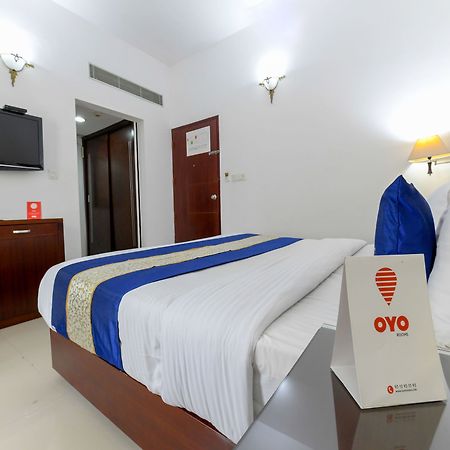 Hotel Oyo 7188 Ajantha Regency Kochi Esterno foto
